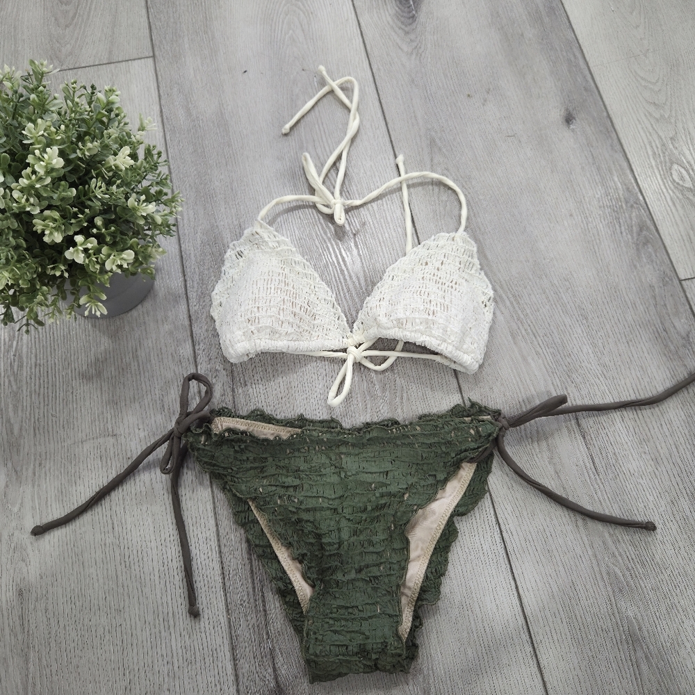 Elegant Lace Bikini Set in Cream and Green